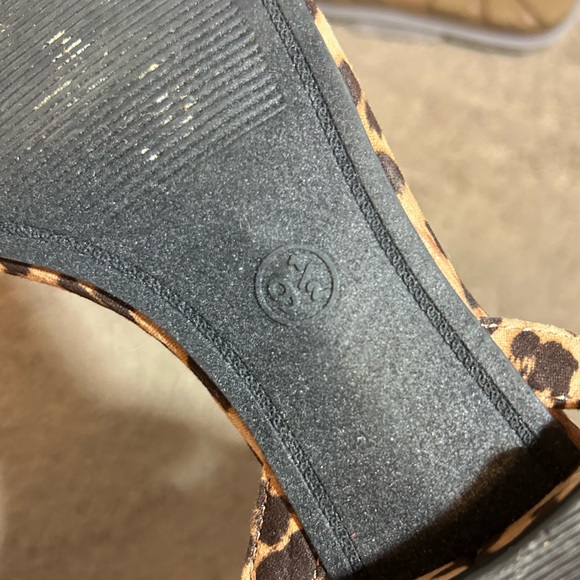 Cheetah print sandals - Picture 5 of 5